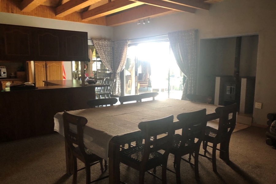 8 Bedroom Property for Sale in Melodie North West